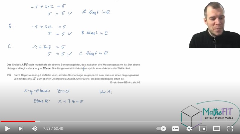 Screenshot vom youtube-Video. Zu sehen ist Teil einer Mathe-Abiaufgabe mit Lösung.